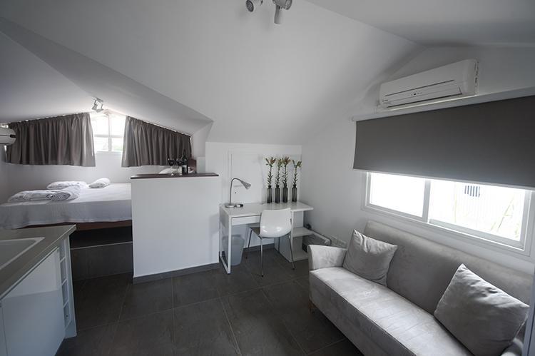 Boutique Apartment "Facing The Sea" Haifa Buitenkant foto